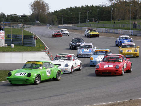 Porscherne dominerede billedet i 1976 klassen.